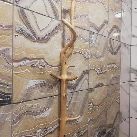 Rock Lummelahti, Saimaa Chalet